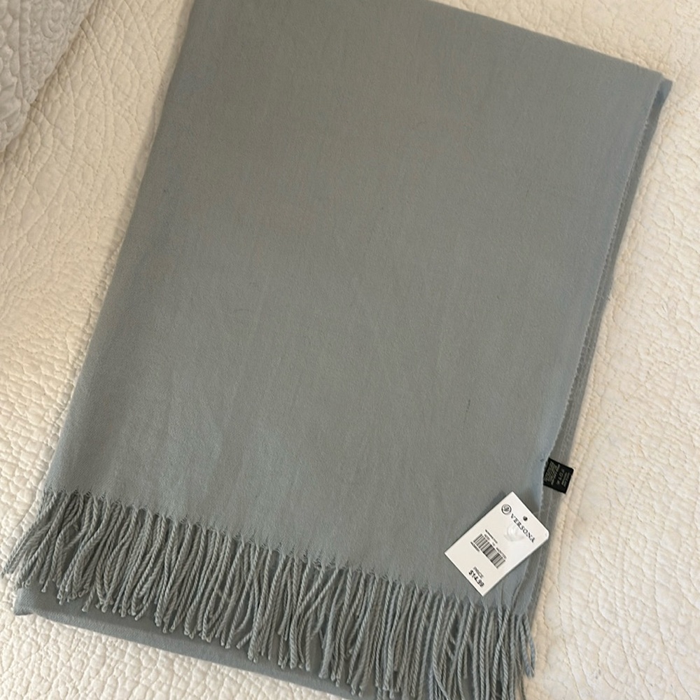 Versona Scarf